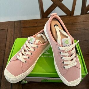 Cariuma Women's Blush Canvas Sneakers